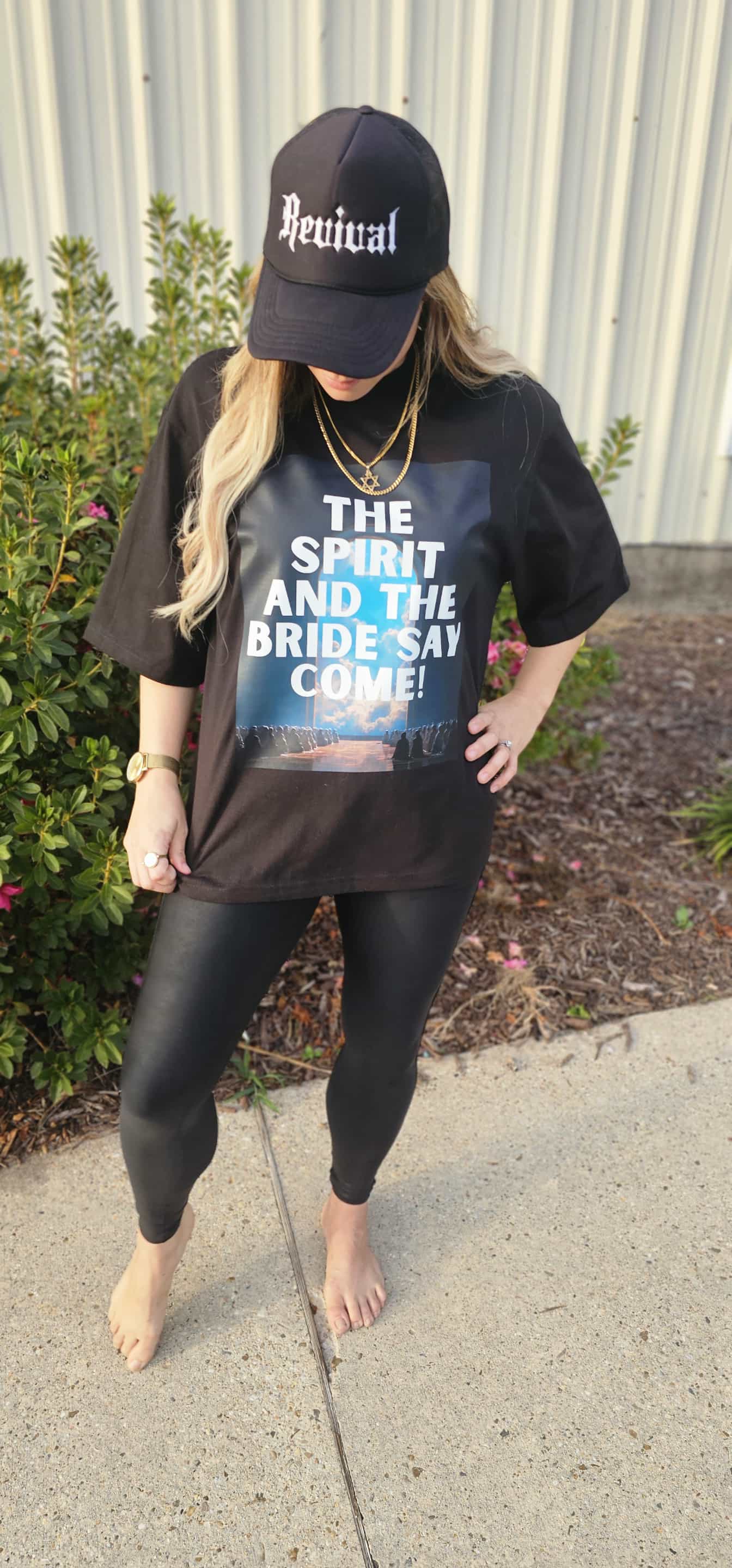 The Spirit And The Bride Say Come  - Unisex Heavyweight Oversized Tee - Black